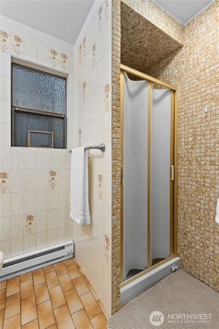 111 Grand View Lane, Bellingham, WA 98229