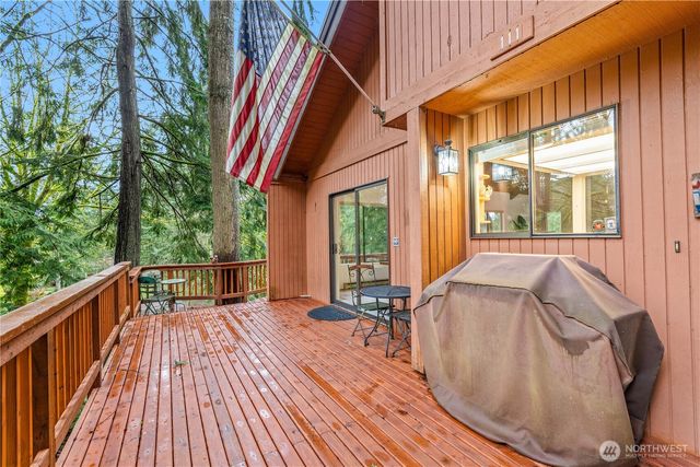 111 Grand View Lane, Bellingham, WA 98229