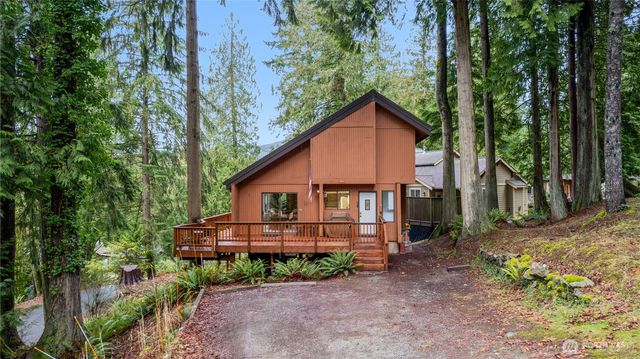 111 Grand View Lane, Bellingham, WA 98229