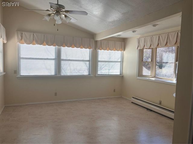 5172 Trailbend Drive, Florissant, MO 63033