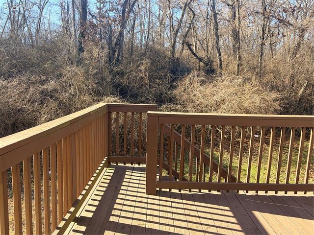 5172 Trailbend Drive, Florissant, MO 63033