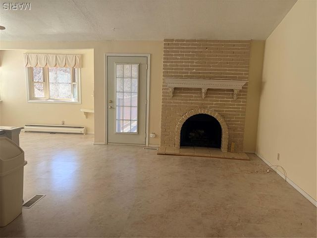 5172 Trailbend Drive, Florissant, MO 63033