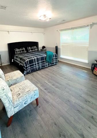 2819 Lexington Woods Drive, Spring, TX 77373