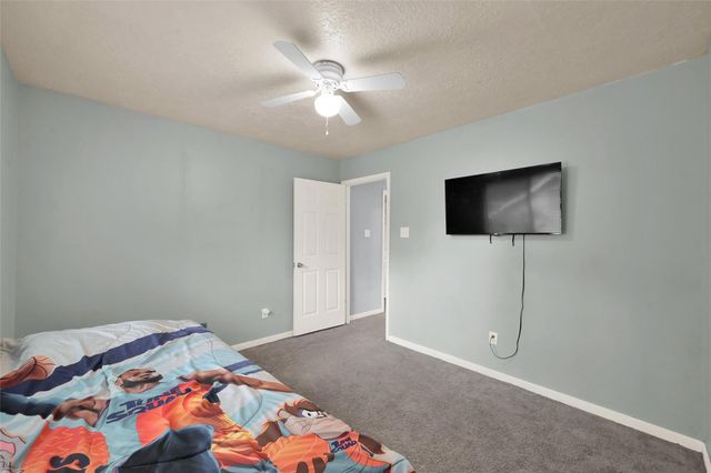 2819 Lexington Woods Drive, Spring, TX 77373