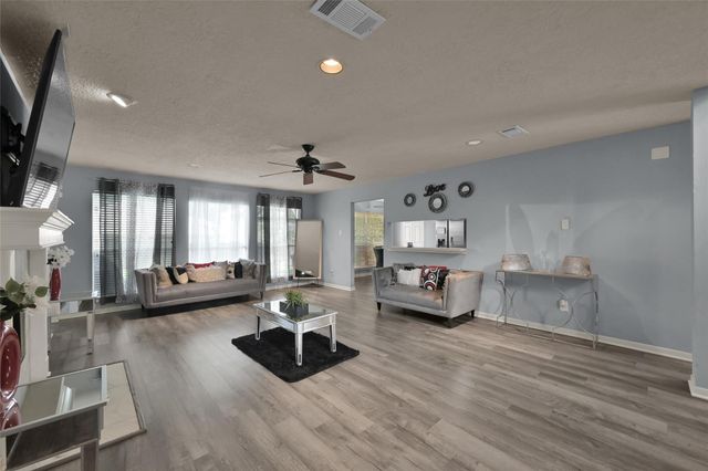 2819 Lexington Woods Drive, Spring, TX 77373