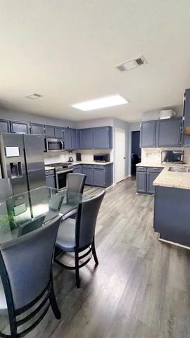 2819 Lexington Woods Drive, Spring, TX 77373