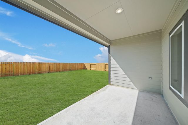 201 Homestead Court, Dayton, TX 77535