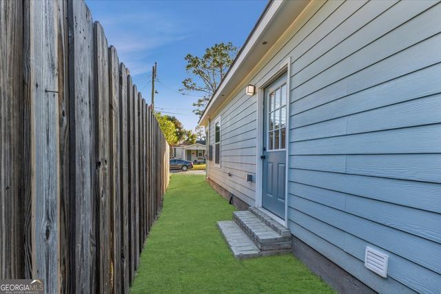 22 W 61st Street, Savannah, GA 31405