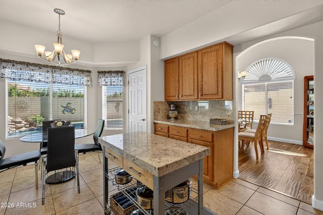 337 E SHERRI Drive, Gilbert, AZ 85296