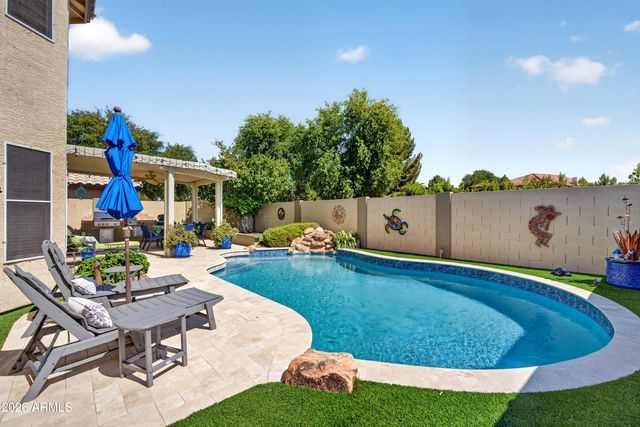 337 E SHERRI Drive, Gilbert, AZ 85296