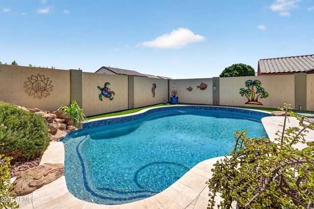 337 E SHERRI Drive, Gilbert, AZ 85296
