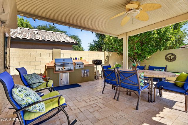 337 E SHERRI Drive, Gilbert, AZ 85296