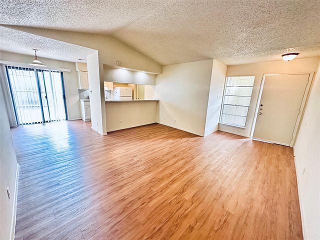 12504 Tree Line DR B, Austin, TX 78729