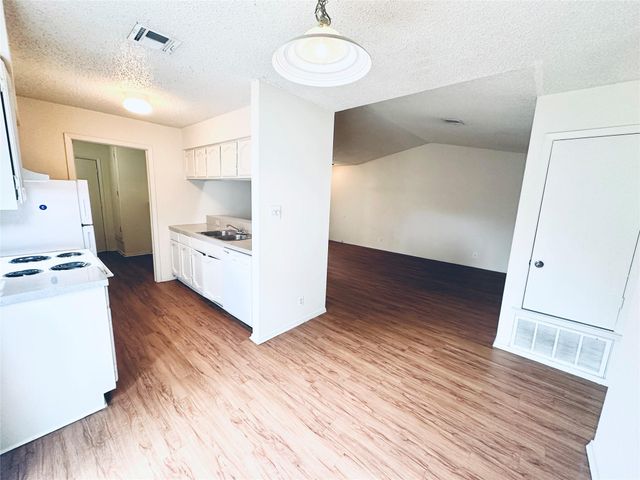 12504 Tree Line DR B, Austin, TX 78729