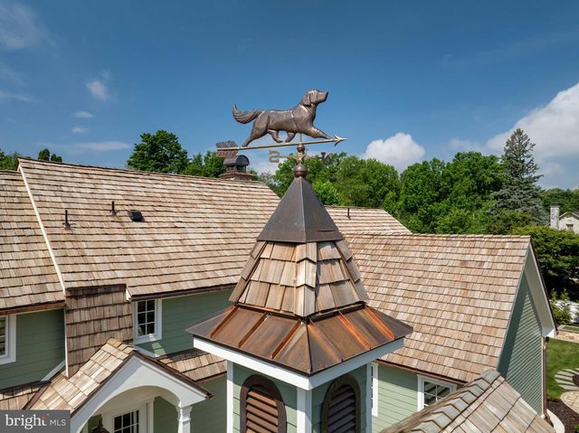 619 MCKEE ST, State College, PA 16803