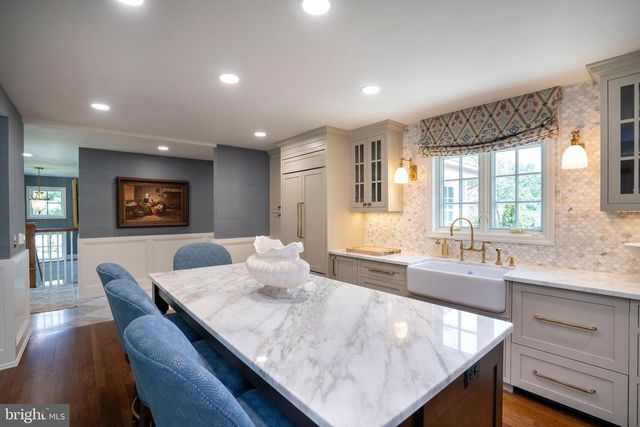 619 MCKEE ST, State College, PA 16803