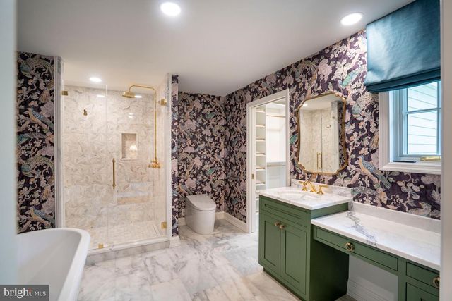 619 MCKEE ST, State College, PA 16803