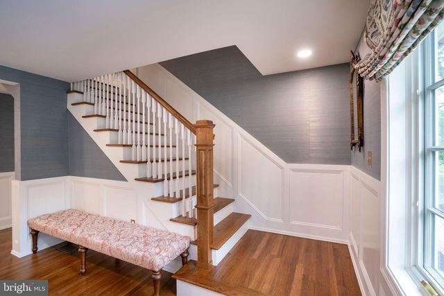 619 MCKEE ST, State College, PA 16803