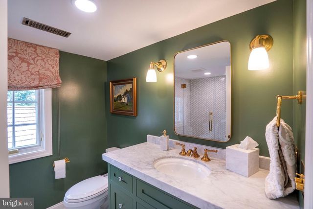 619 MCKEE ST, State College, PA 16803