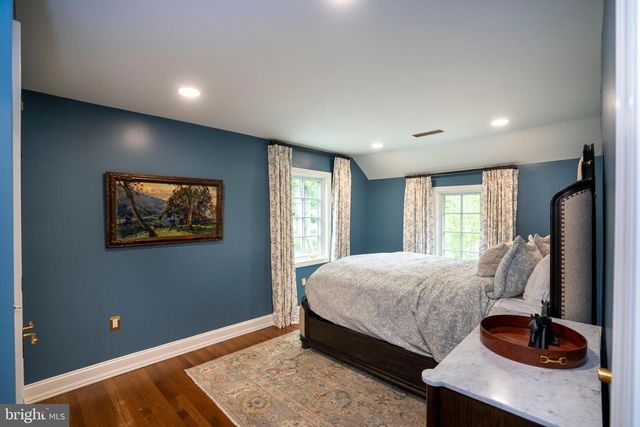 619 MCKEE ST, State College, PA 16803