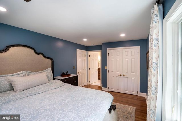 619 MCKEE ST, State College, PA 16803