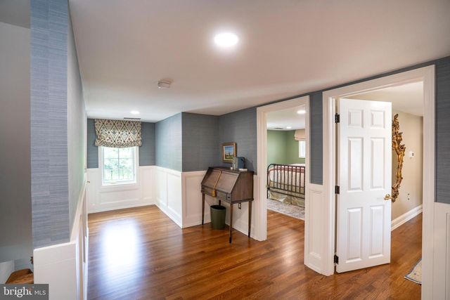 619 MCKEE ST, State College, PA 16803