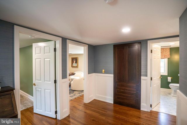 619 MCKEE ST, State College, PA 16803