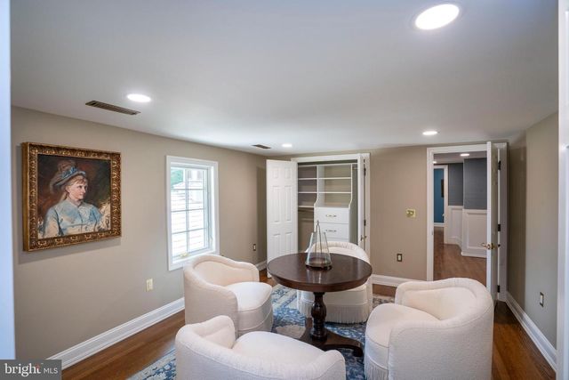 619 MCKEE ST, State College, PA 16803