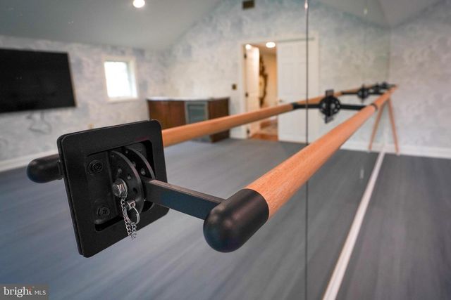 619 MCKEE ST, State College, PA 16803