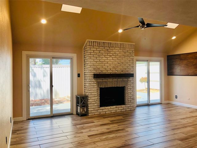 3013 Carolyn Court, Bedford, TX 76021