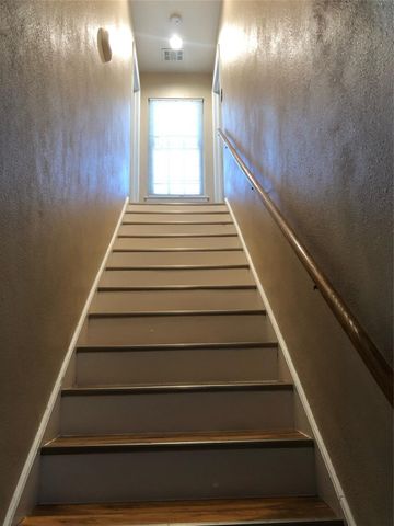 3013 Carolyn Court, Bedford, TX 76021