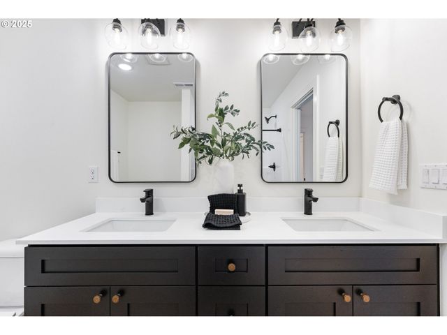 444 Ne 117TH Avenue, Vancouver, WA 98664