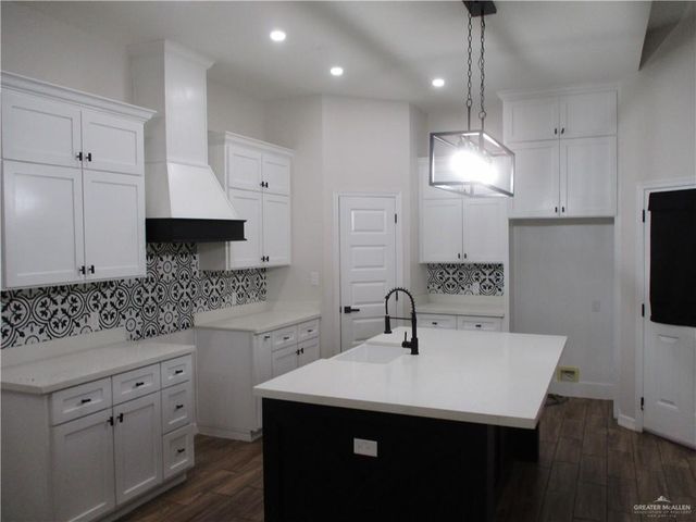 1347 Deluxe Street, Alamo, TX 78516