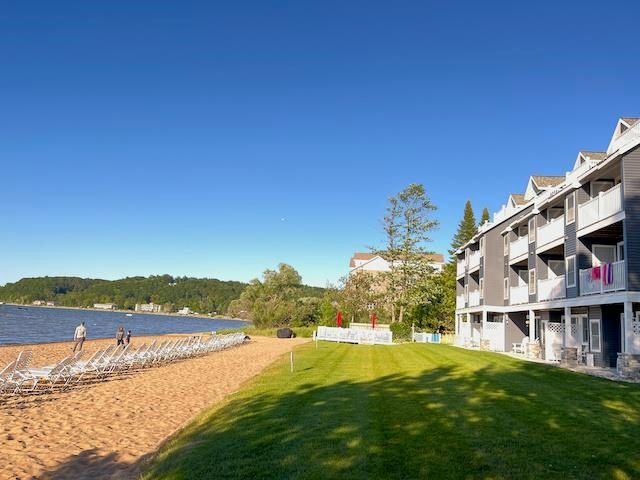 2305 US-131 N, East Bay Twp, MI 49684