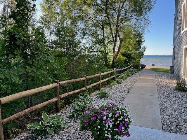 2305 US-131 N, East Bay Twp, MI 49684