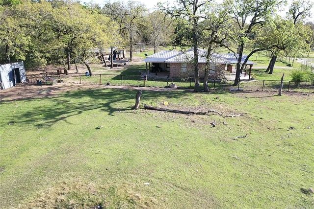 4056 Pecan Lane, Madisonville, TX 77864