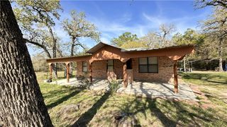 4056 Pecan Lane, Madisonville, TX 77864