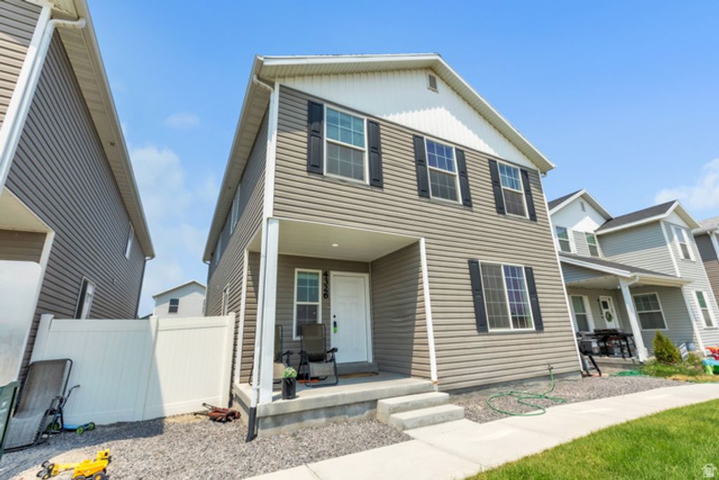 4326 E ANGIE'S ALY, Eagle Mountain, UT 84005