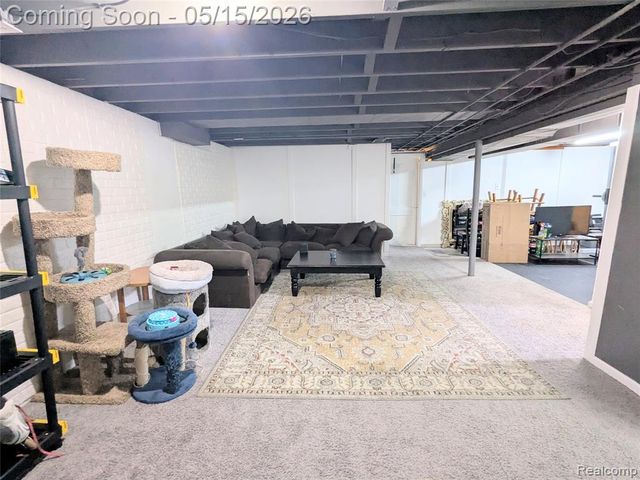 14940 Pennsylvania Road, Southgate, MI 48195