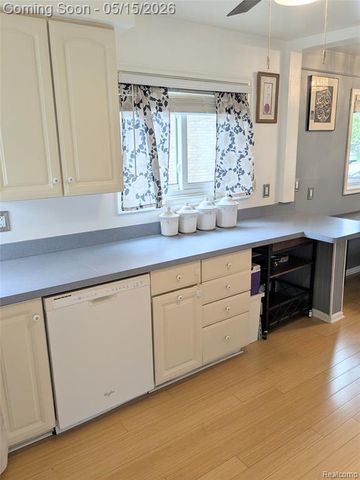 14940 Pennsylvania Road, Southgate, MI 48195