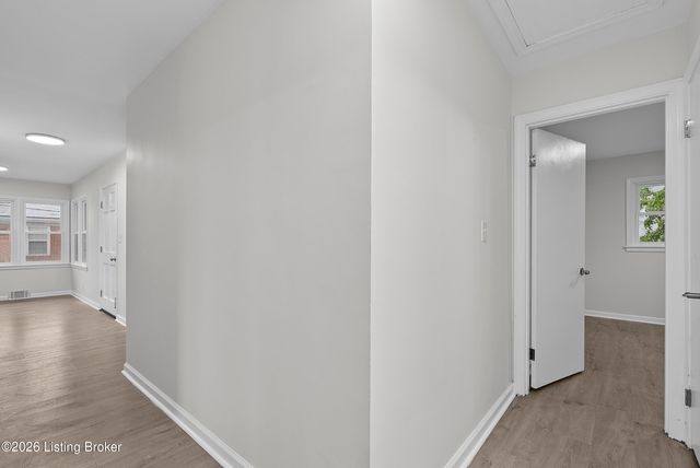 8706 Michael Edward Dr, Louisville, KY 40291