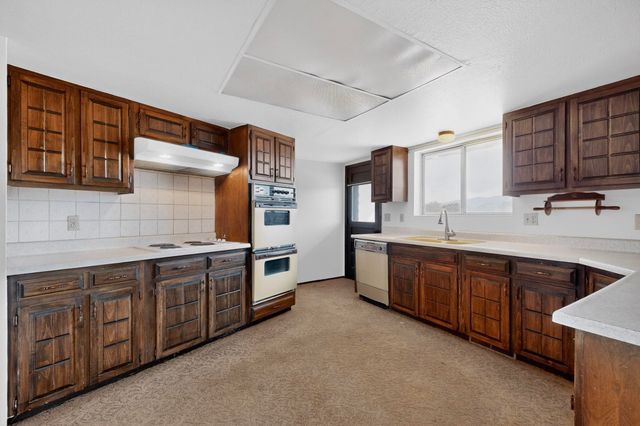 1302 Amarante Road, Santa Fe, NM 87507
