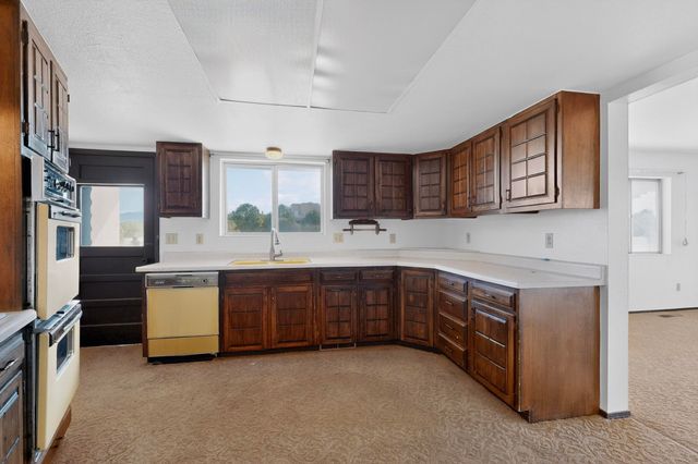 1302 Amarante Road, Santa Fe, NM 87507