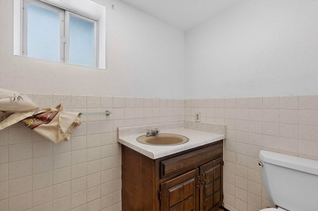 1302 Amarante Road, Santa Fe, NM 87507