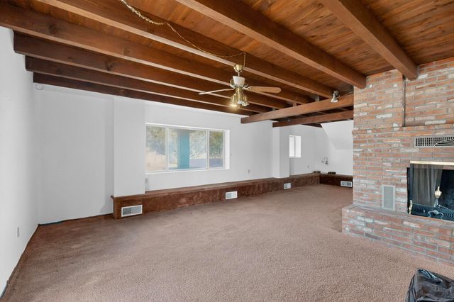1302 Amarante Road, Santa Fe, NM 87507