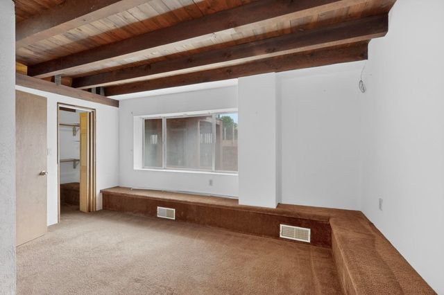 1302 Amarante Road, Santa Fe, NM 87507