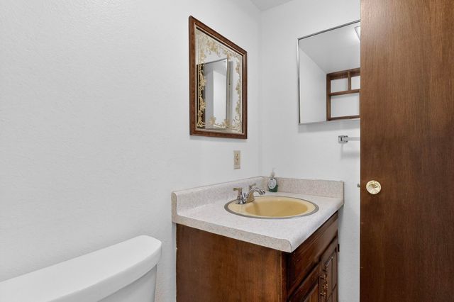 1302 Amarante Road, Santa Fe, NM 87507
