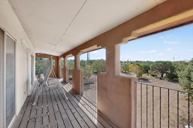 1302 Amarante Road, Santa Fe, NM 87507