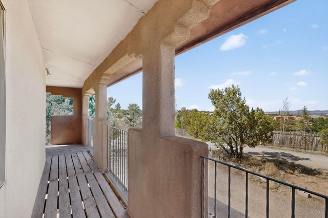 1302 Amarante Road, Santa Fe, NM 87507