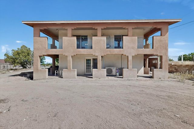1302 Amarante Road, Santa Fe, NM 87507